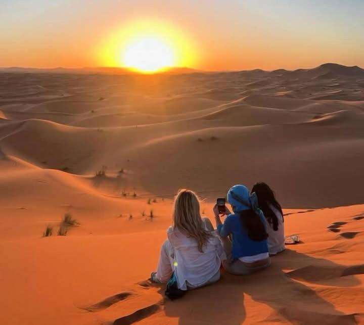 Bivouac Camel Trips Otel Merzouga Dış mekan fotoğraf